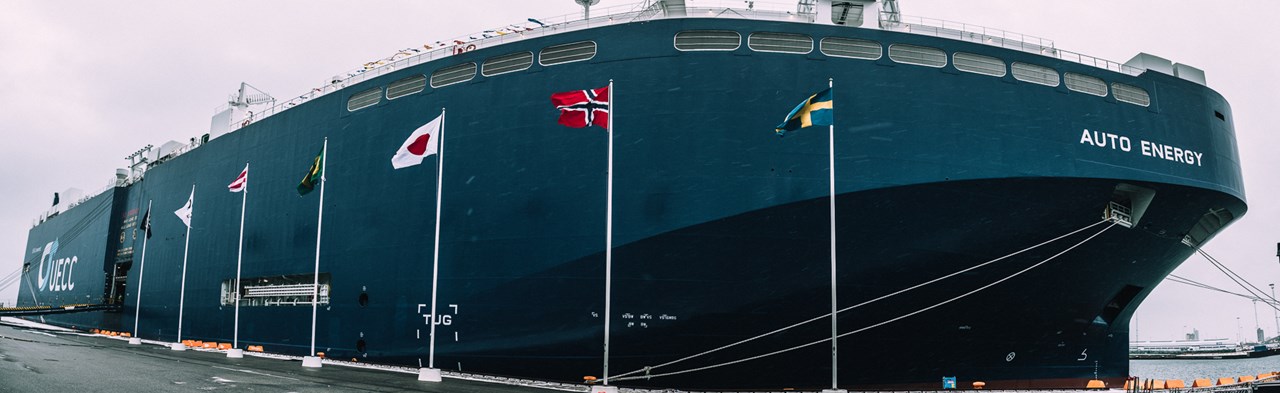 Gasum bunkers UECC LNG car carrier in Sweden