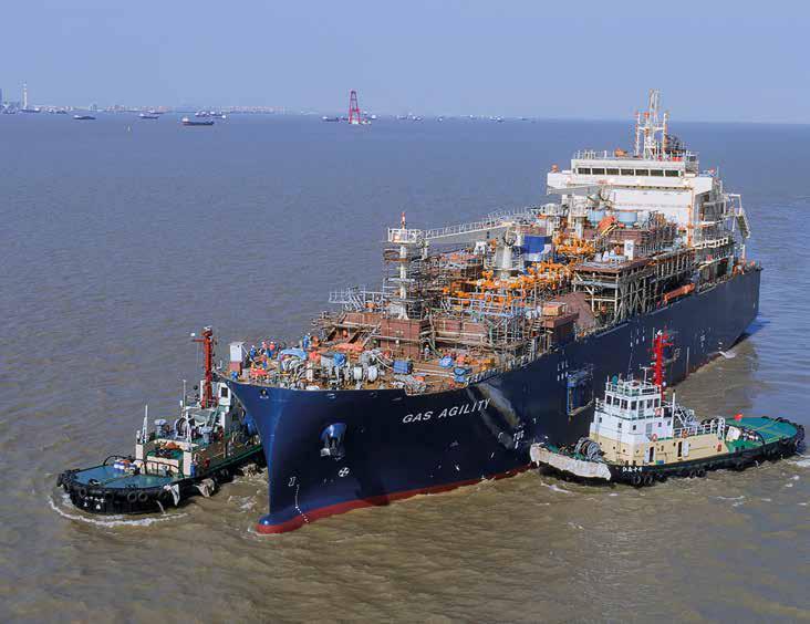 World’s largest LNG bunkering vessel arrives off Rotterdam