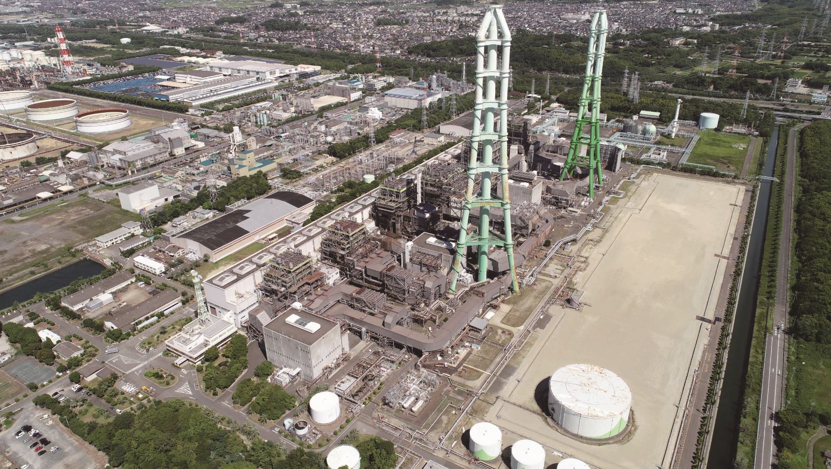 Japan's JERA plans two LNG power plants