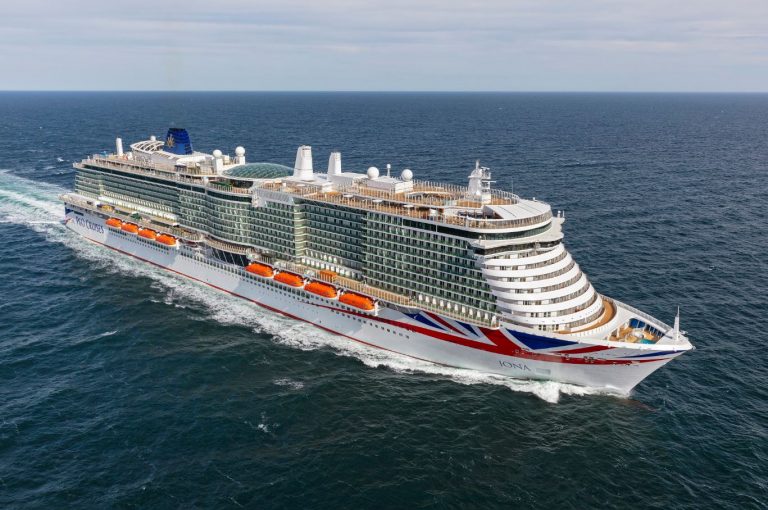 P&O Cruises welcomes first LNG-powered newbuild