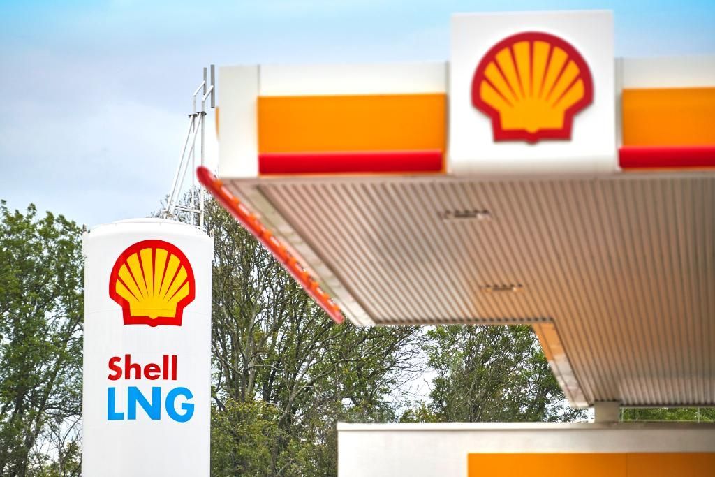 Shell launches first French LNG station