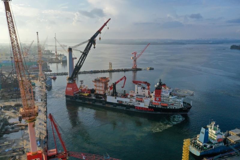 Heerema’s Aegir installs module on Woodside’s Pluto platform