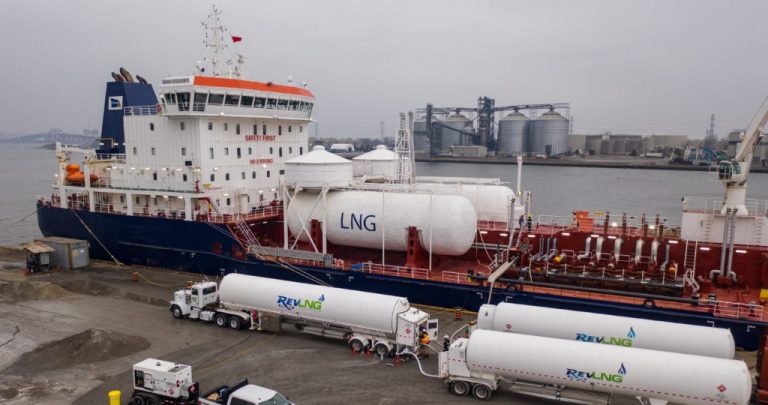 Trio completes first Great Lakes LNG bunkering operation