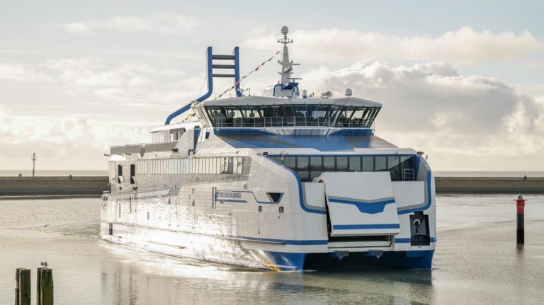 Doeksen says second Dutch LNG ferry enters service