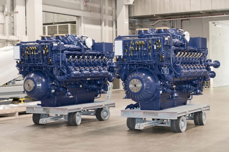 Rolls-Royce supplies gas engines for Singapore’s LNG-hybrid tug