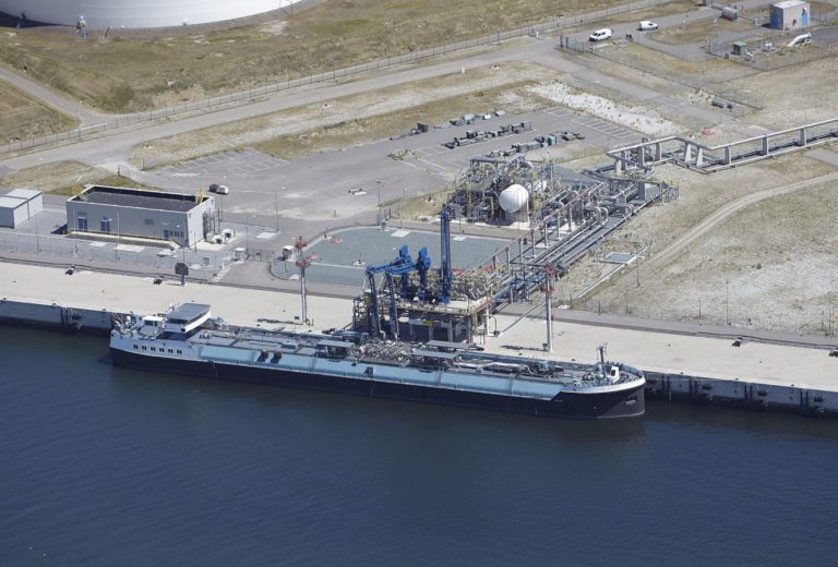 Dutch Gate and LNG London complete milestone loading op