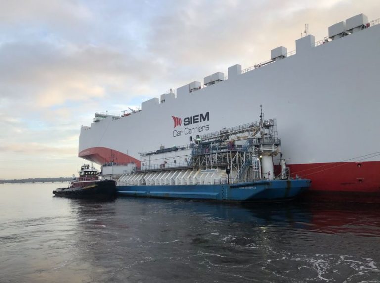 Jax LNG and Tote in milestone Jacksonville bunkering operation