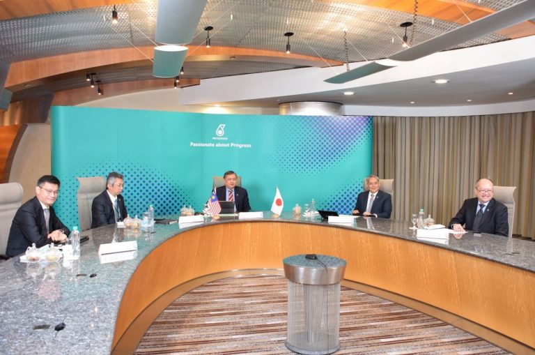 Petronas, Jera to work on LNG bunkering as part of new pact
