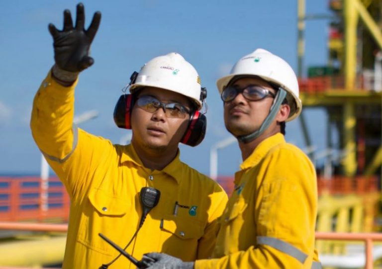 Petronas, PTTEP hit gas off Malaysia