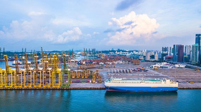 Total secures Singapore LNG bunkering licence
