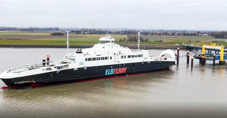 German LNG-powered ferry starts work