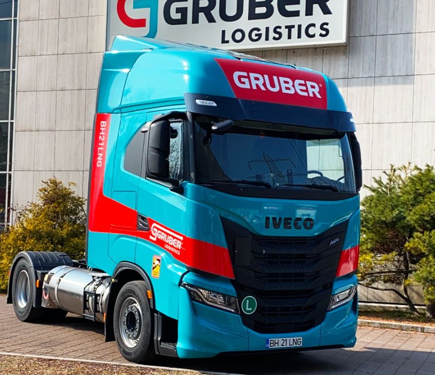 Italy's Gruber Logistics orders 100 Iveco LNG trucks