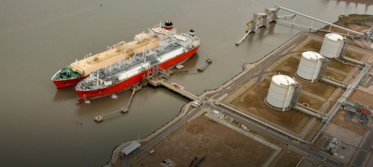 Argentina’s IEASA issues tender to buy thirteen LNG cargoes