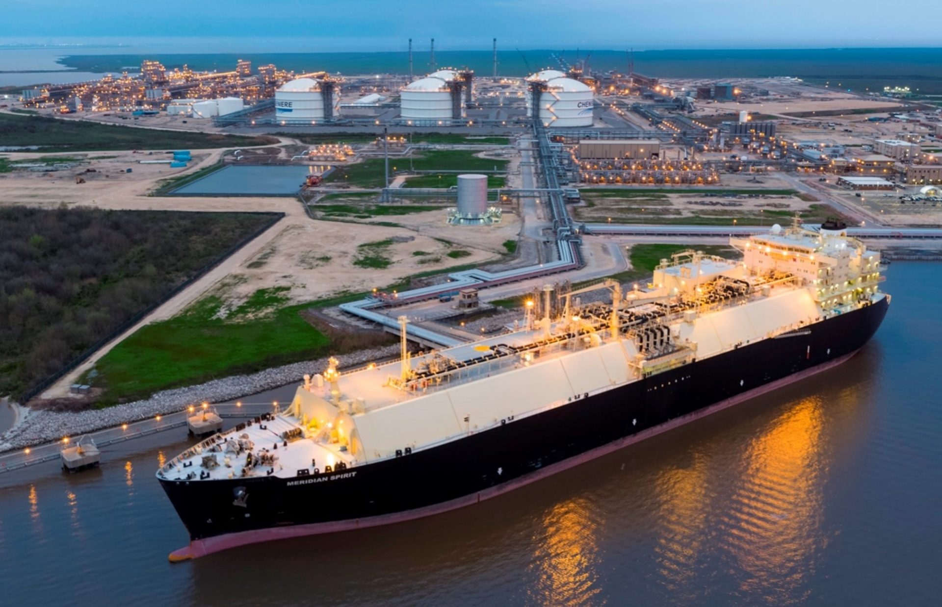 Shell delivers carbon-neutral LNG cargo from US to Europe