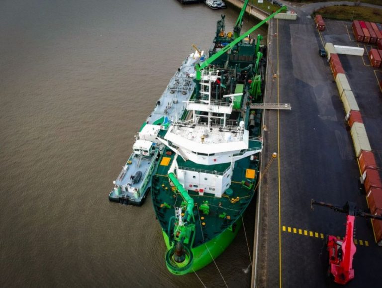 Van Oord, DEME to use LNG-powered dredgers for Elbe contract in Germany