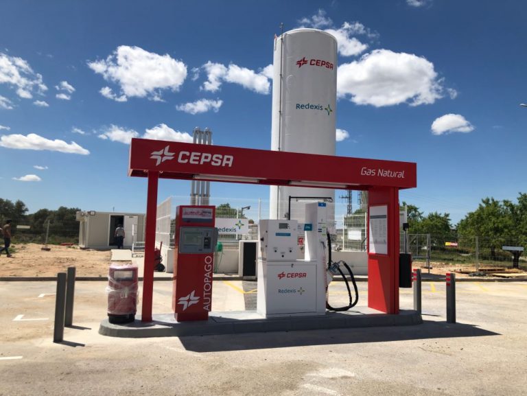 Cepsa, Redexis launch new Spanish LNG filling station