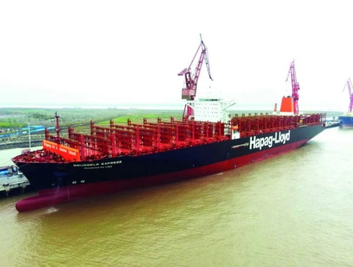 Hapag-Lloyd's Converted Containership Wraps Up LNG Bunkering Op - LNG Prime