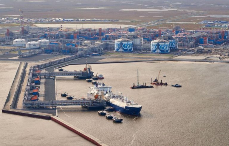 Russia backs Novatek's LNG transshipment terminal in Kamchatka