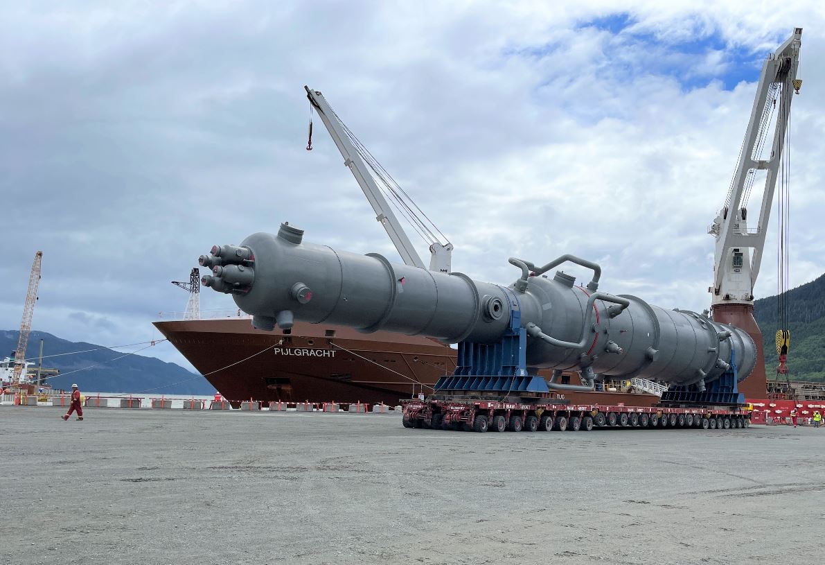 Video main cryogenic heat exchanger lands at LNG Canada site