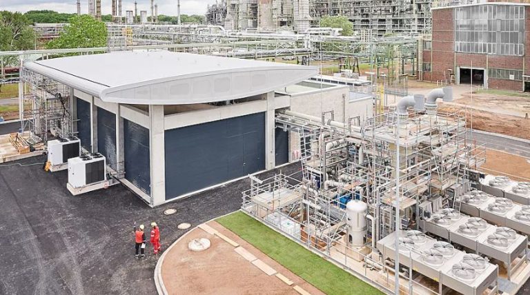 Shell launches hydrogen electrolyser in Germany