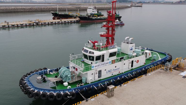 Port of Incheon says South Korea’s first LNG-powered tug starts work