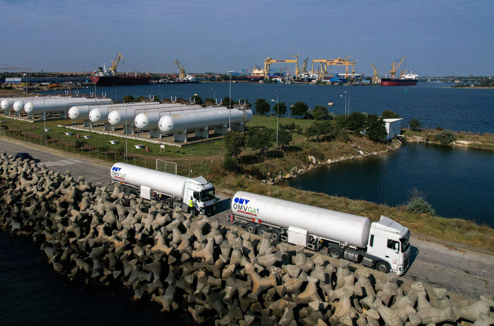 Romania’s OMV Petrom wraps up first LNG bunkering op