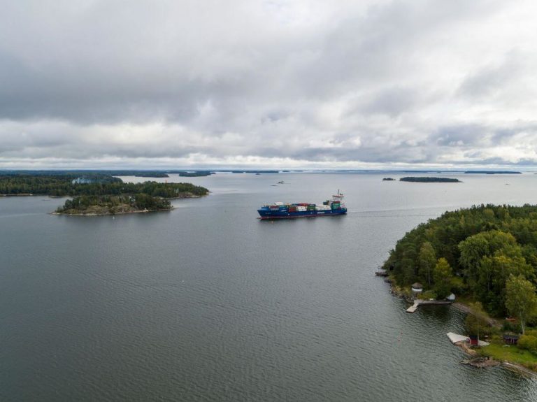 Several firms join forces for world's first synthetic LNG bunkering op