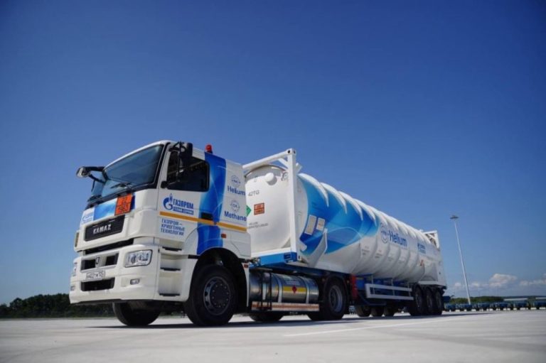 Gazprom inks new deals to develop small-scale LNG market in Vietnam