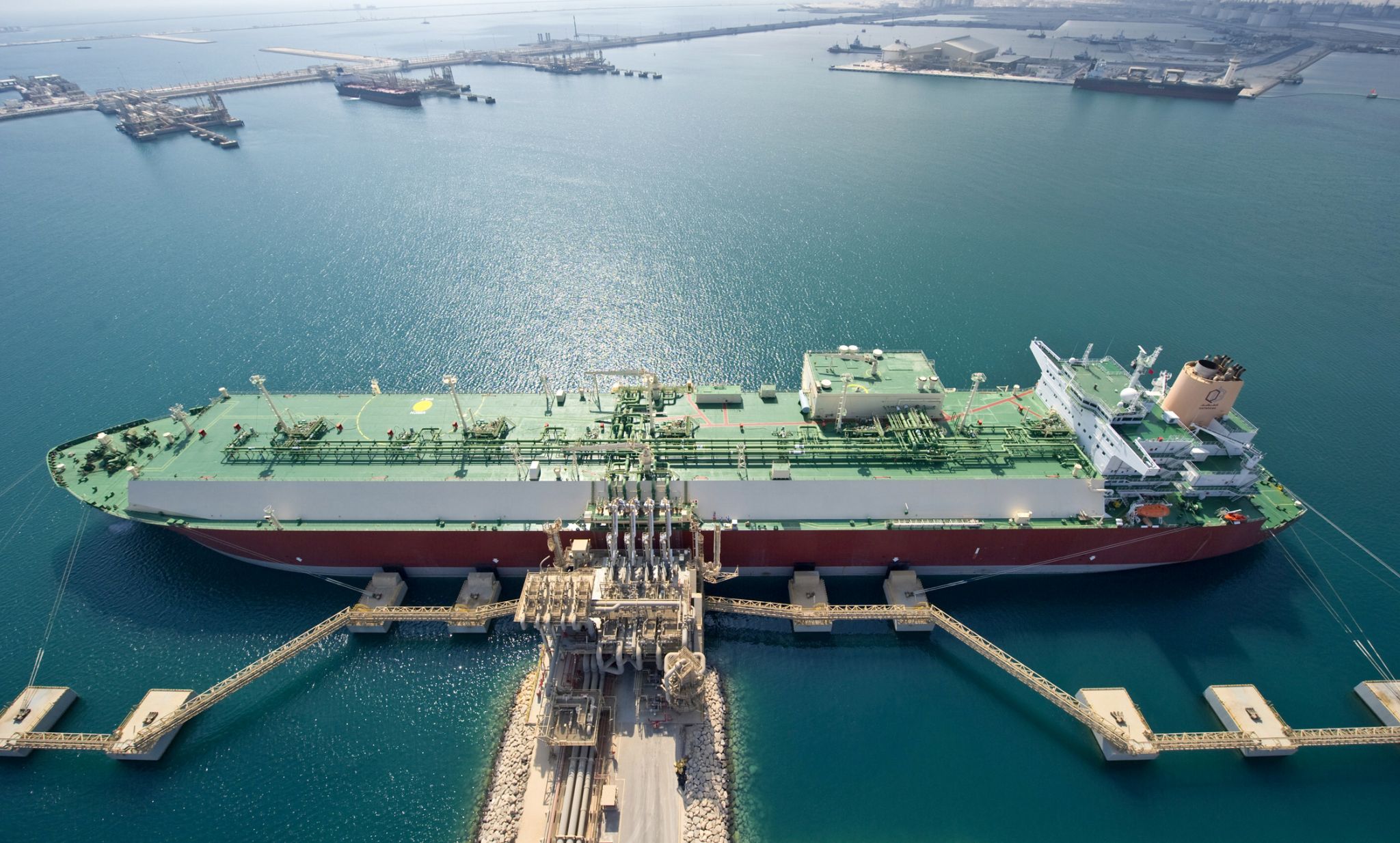 QP orders four LNG carriers at Hudong as part of giant shipbuilding program