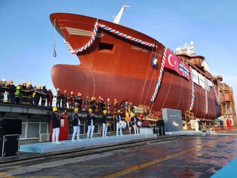Cemre launches Norwegian LNG-powered fishing vessel