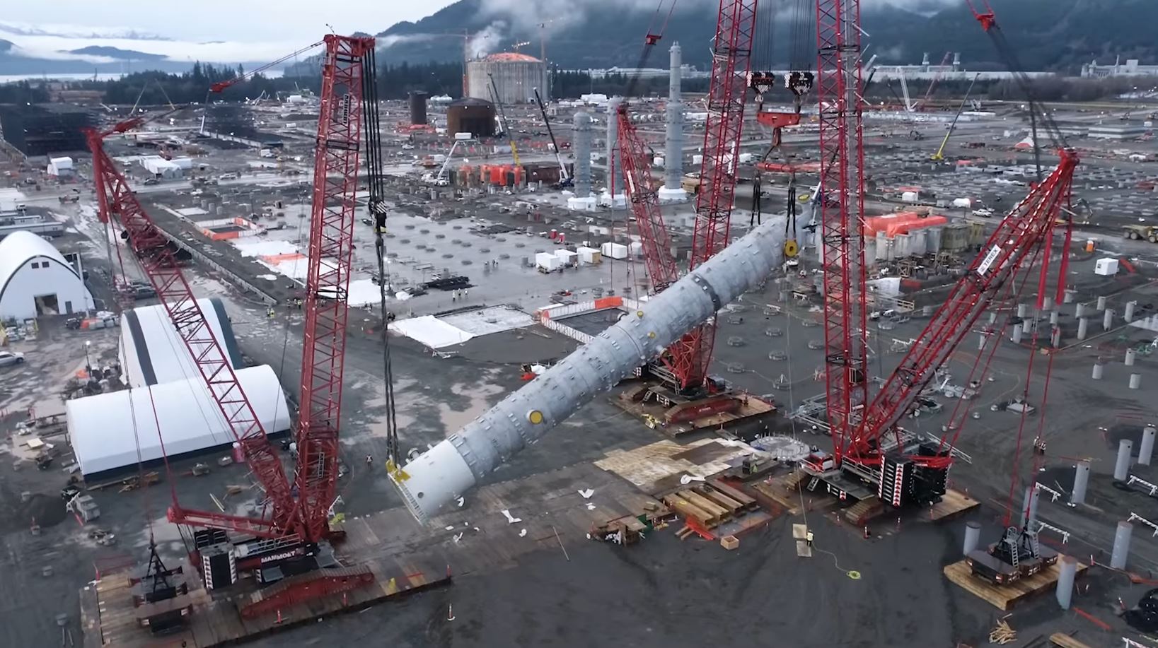 Video LNG Canada lifts main absorber