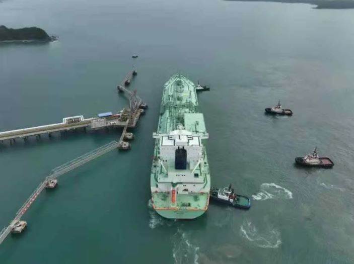 CNOOC delivers first carbon-neutral LNG cargo to Hong Kong