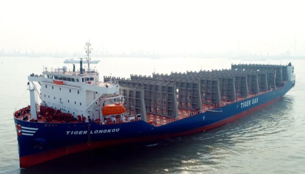 Tiger Gas takes delivery of world’s largest LNG tank carrier (2)