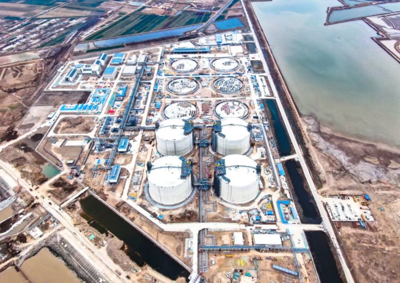 CNOOC work progresses on world's largest LNG storage tanks