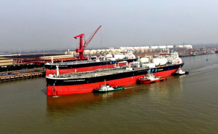 Eastern Pacific Shipping takes delivery of first LNG-powered LR2 tanker in China