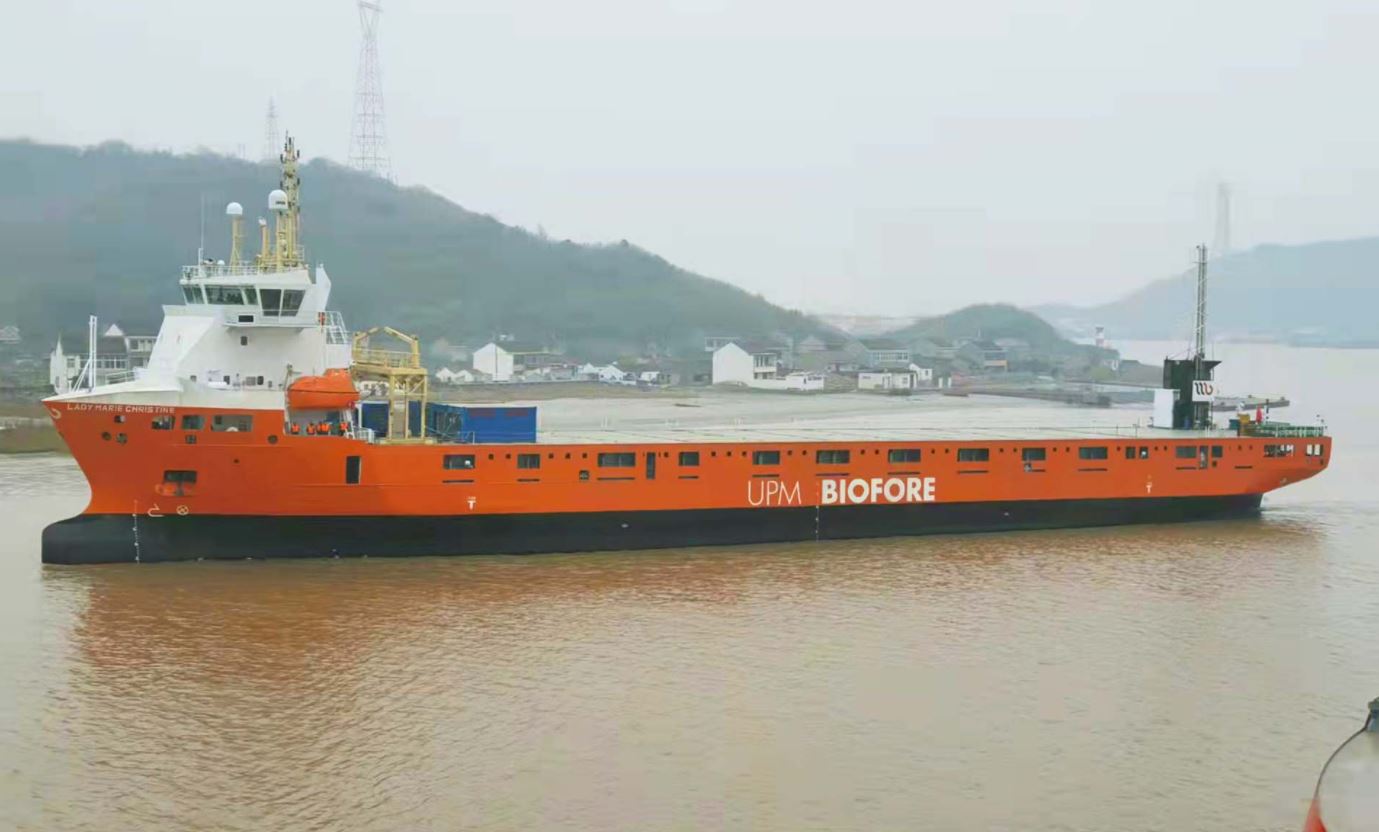 Wijnne Barends welcomes first LNG-powered short-sea cargo vessel