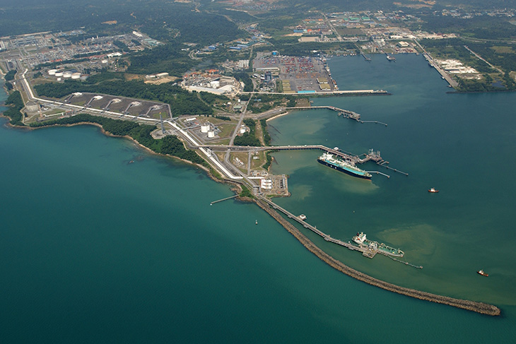 Malaysia's Petronas says 2021 LNG sales slightly down, Bintulu complex hits milestone
