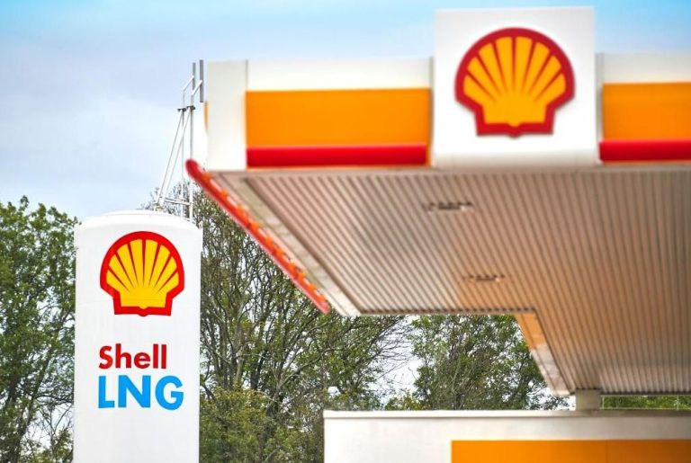 Shell launches two Polish LNG stations