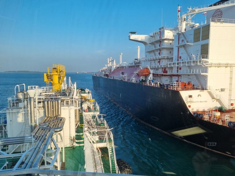 Singapore’s FueLNG completes first STS LNG loading operation