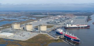 Sempra and partners ink deal on Cameron LNG expansion
