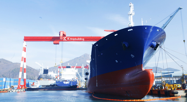 Seaspan orders LNG-powered containerships at K Shipbuilding