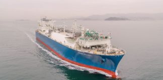 Hoegh LNG says Australian FSRU contract confirmed