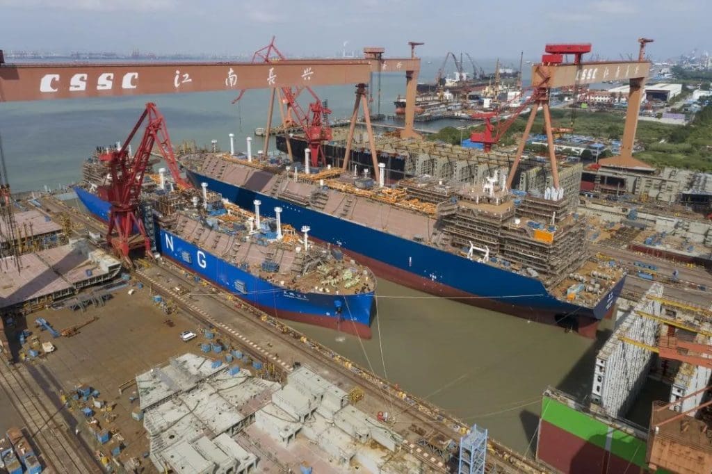 Hudong-Zhonghua launches first LNG carrier for Shenzen Gas1