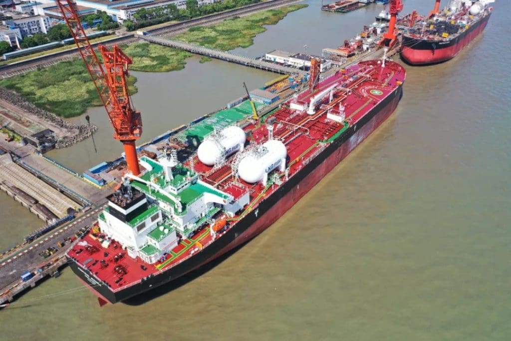 Bocomm Leasing takes delivery of LNG-powered tanker chartered by Shell