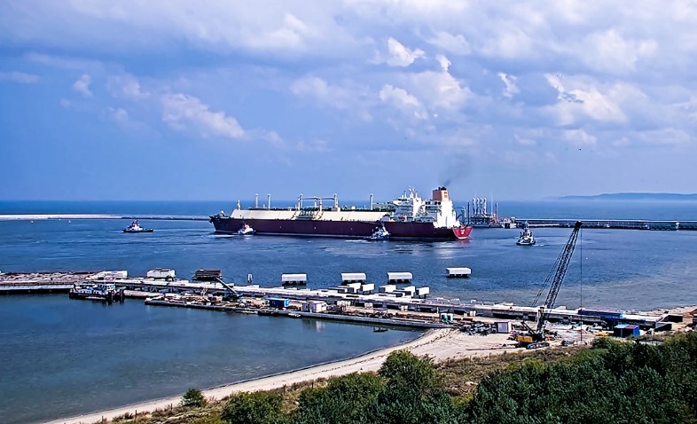 Poland’s PGNiG says H1 LNG imports up 33 percent