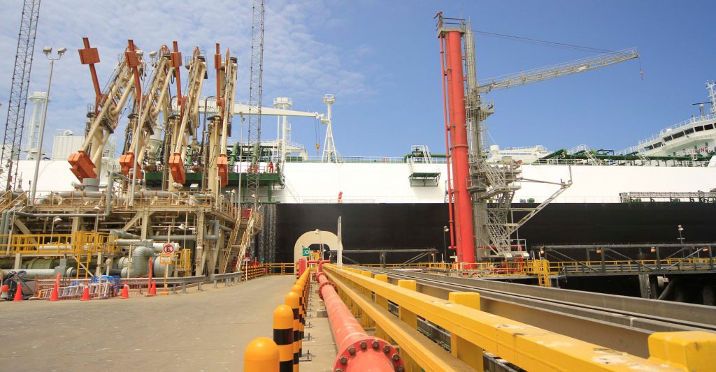 Peru LNG ships first October cargo