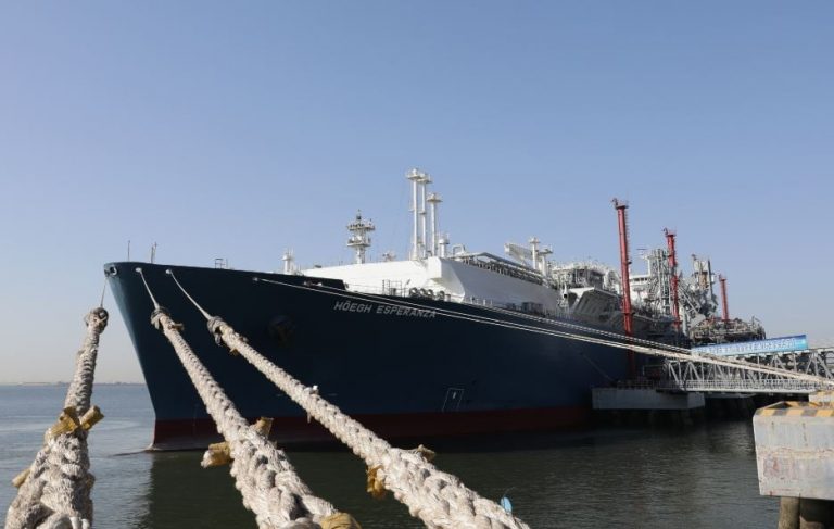 Germany’s first LNG jetty completed in Wilhelmshaven