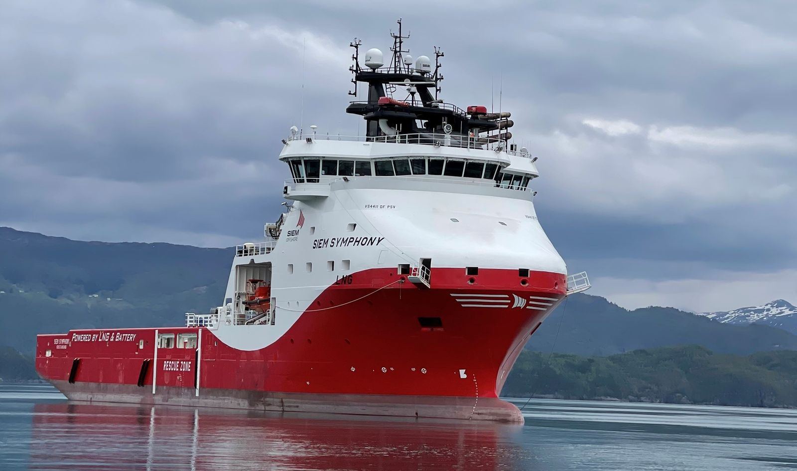 BP contracts Siem Offshore's LNG-powered PSV for work in Canada