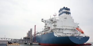 Hoegh LNG preparing FSRUs for German jobs
