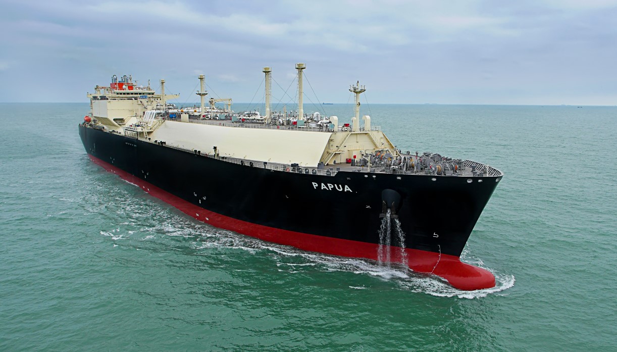 MOL uses biofuel to power PNG LNG carrier